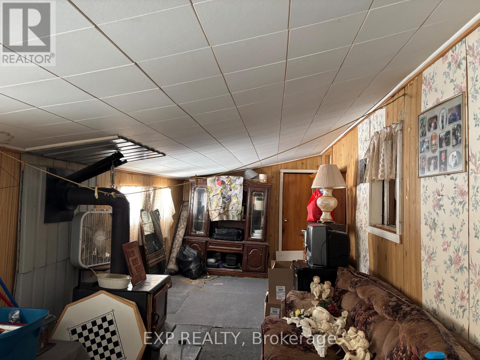 155 Dawson Road, Madawaska Valley, Ontario  K0J 2C0 - Photo 16 - X12046844