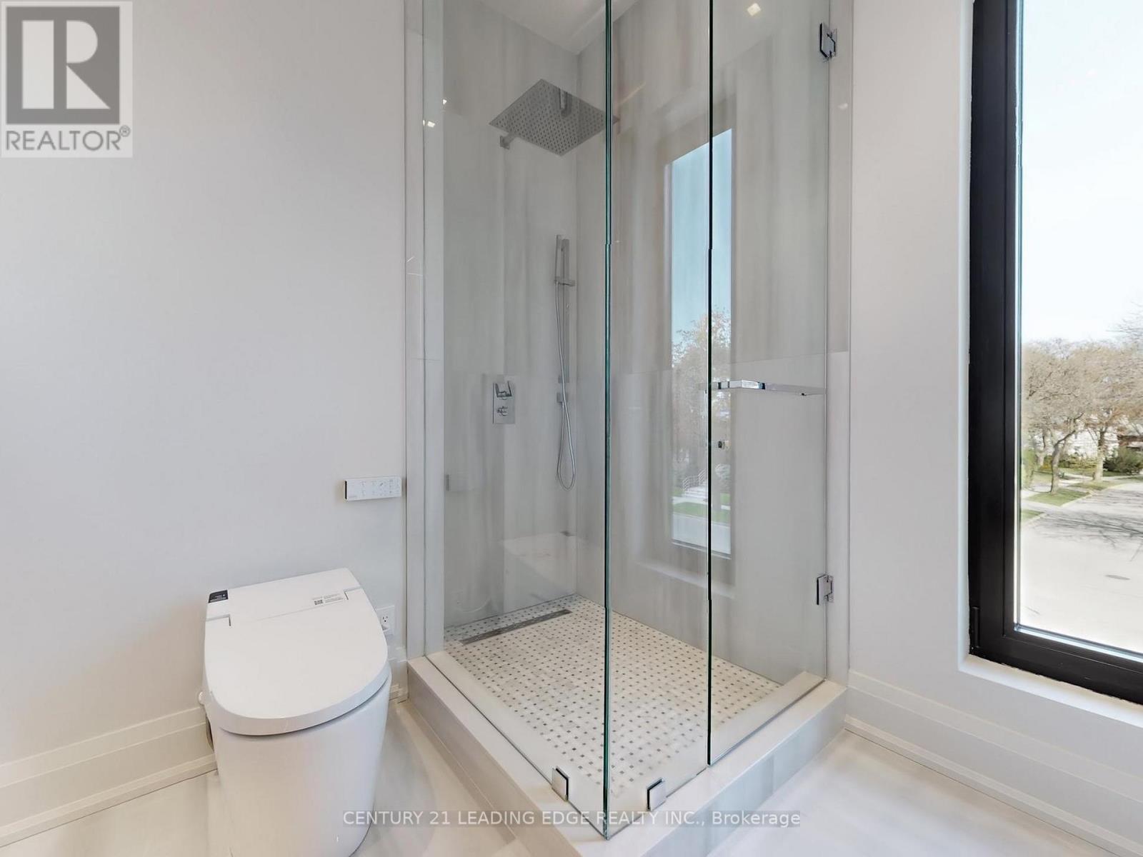 8 Balding Court, Toronto, Ontario  M2P 1Y7 - Photo 39 - C12142906