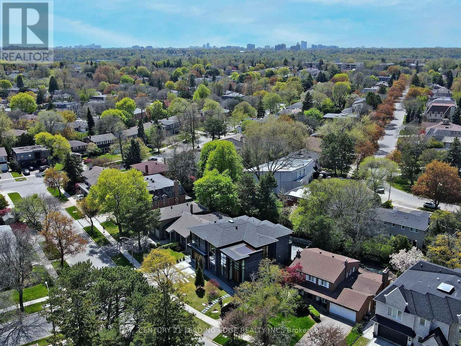 8 Balding Court, Toronto, Ontario  M2P 1Y7 - Photo 49 - C12142906