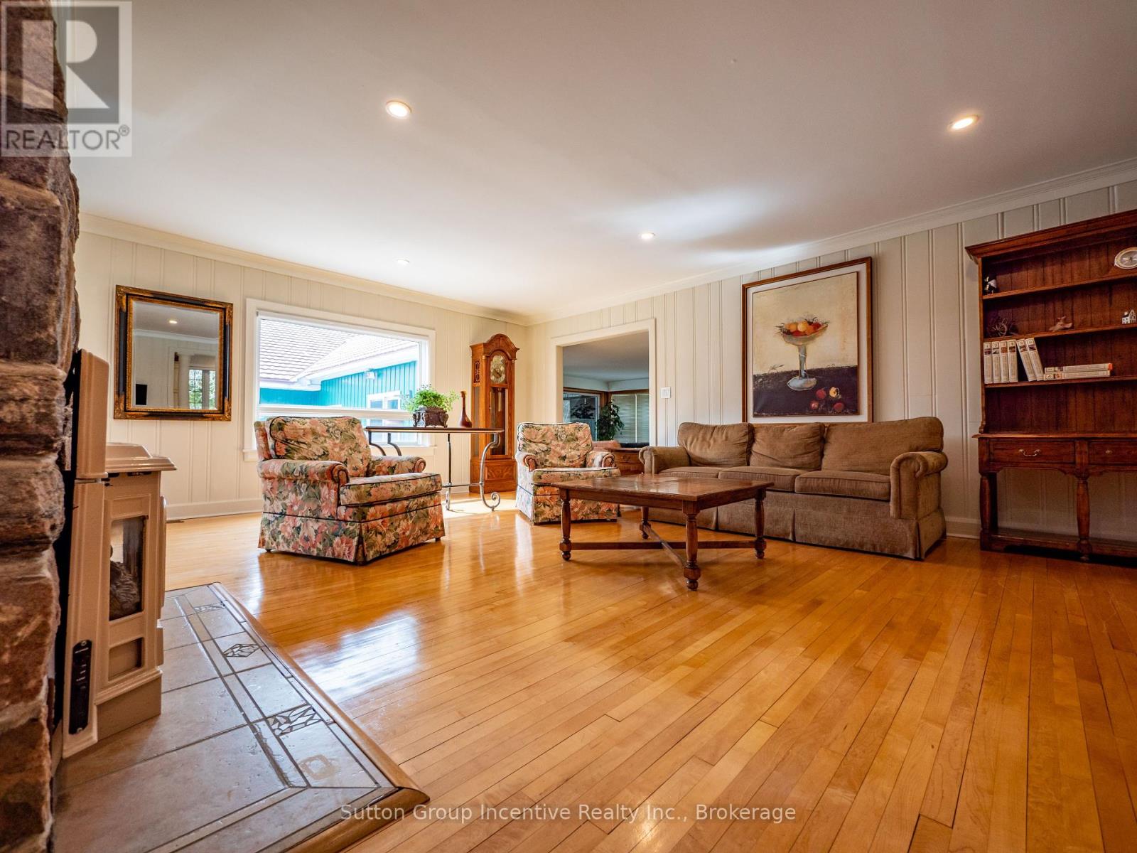 4361 12 Highway S, Ramara, Ontario L3V 6H7 - Photo 40 - S12133732