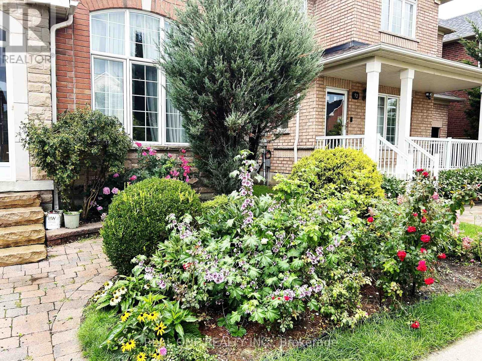 Property at 94 BARNWOOD DRIVE image 3