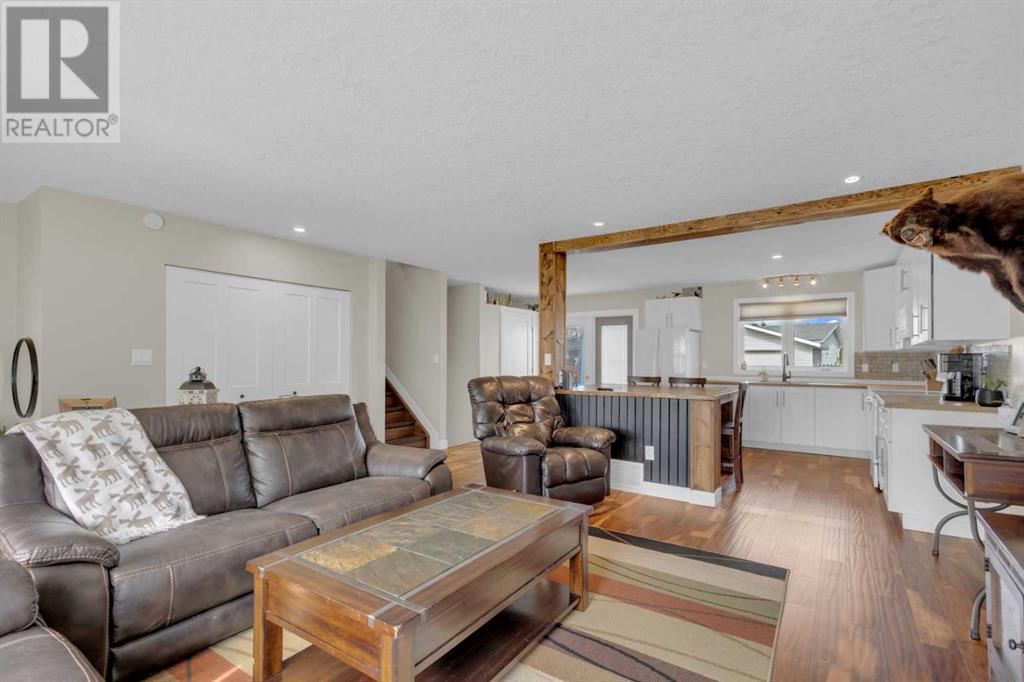 25 Neville Close, Red Deer, Alberta  T4P 1T8 - Photo 8 - A2220154