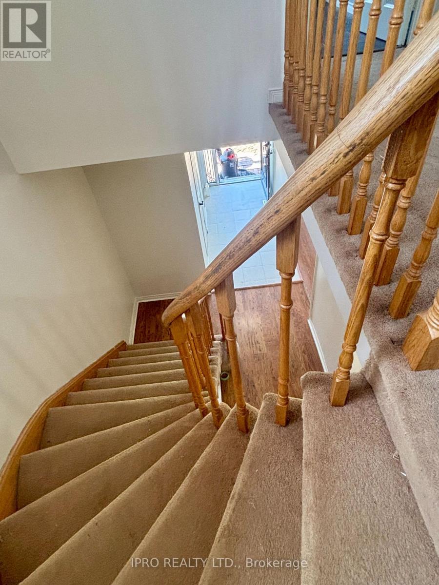118 Lindsay Court, Orangeville, Ontario  L9W 4H1 - Photo 9 - W12142922