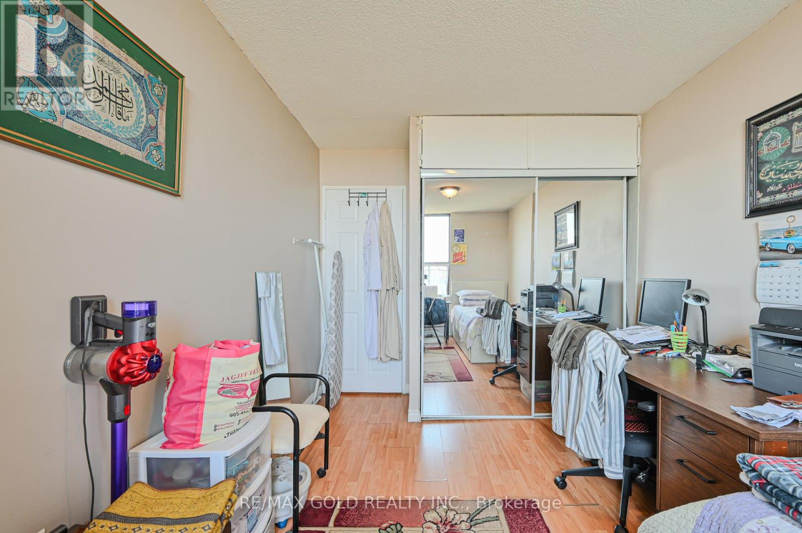 1807 - 4 Kings Cross Road, Brampton (Queen Street Corridor), Ontario  L6T 3X8 - Photo 26 - W12142470