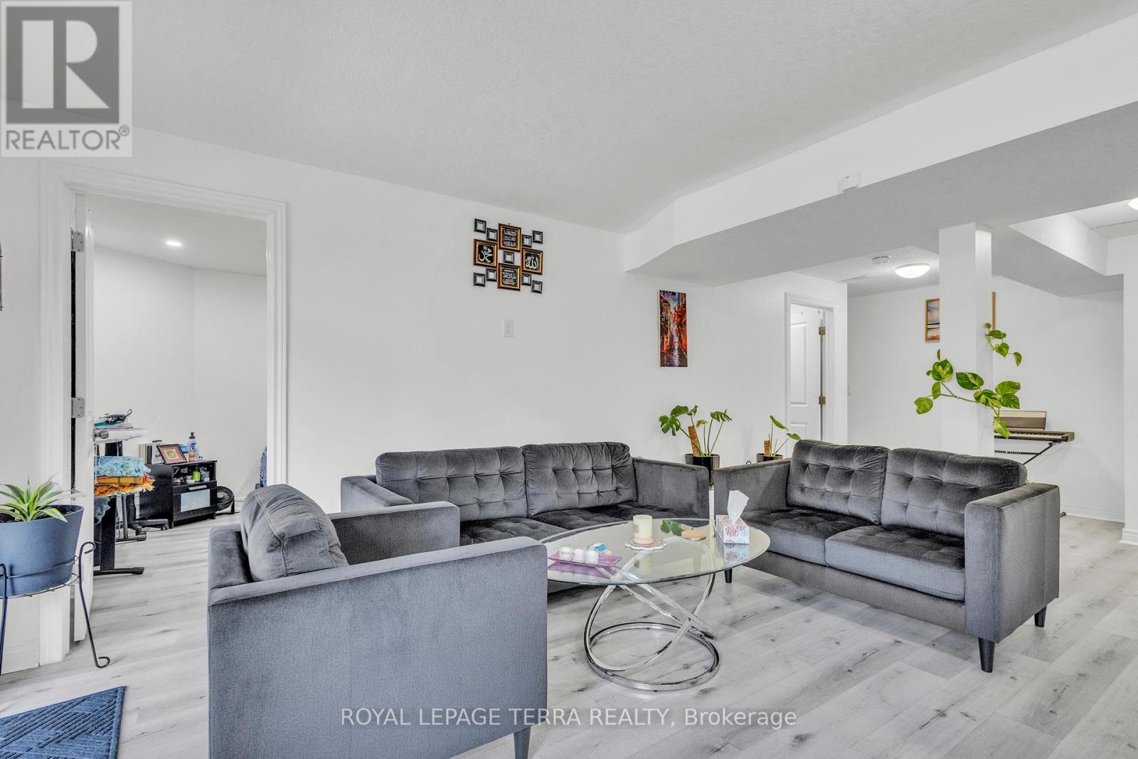 584 Pinery Trail, Waterloo, Ontario  N2V 2Y3 - Photo 41 - X12142900