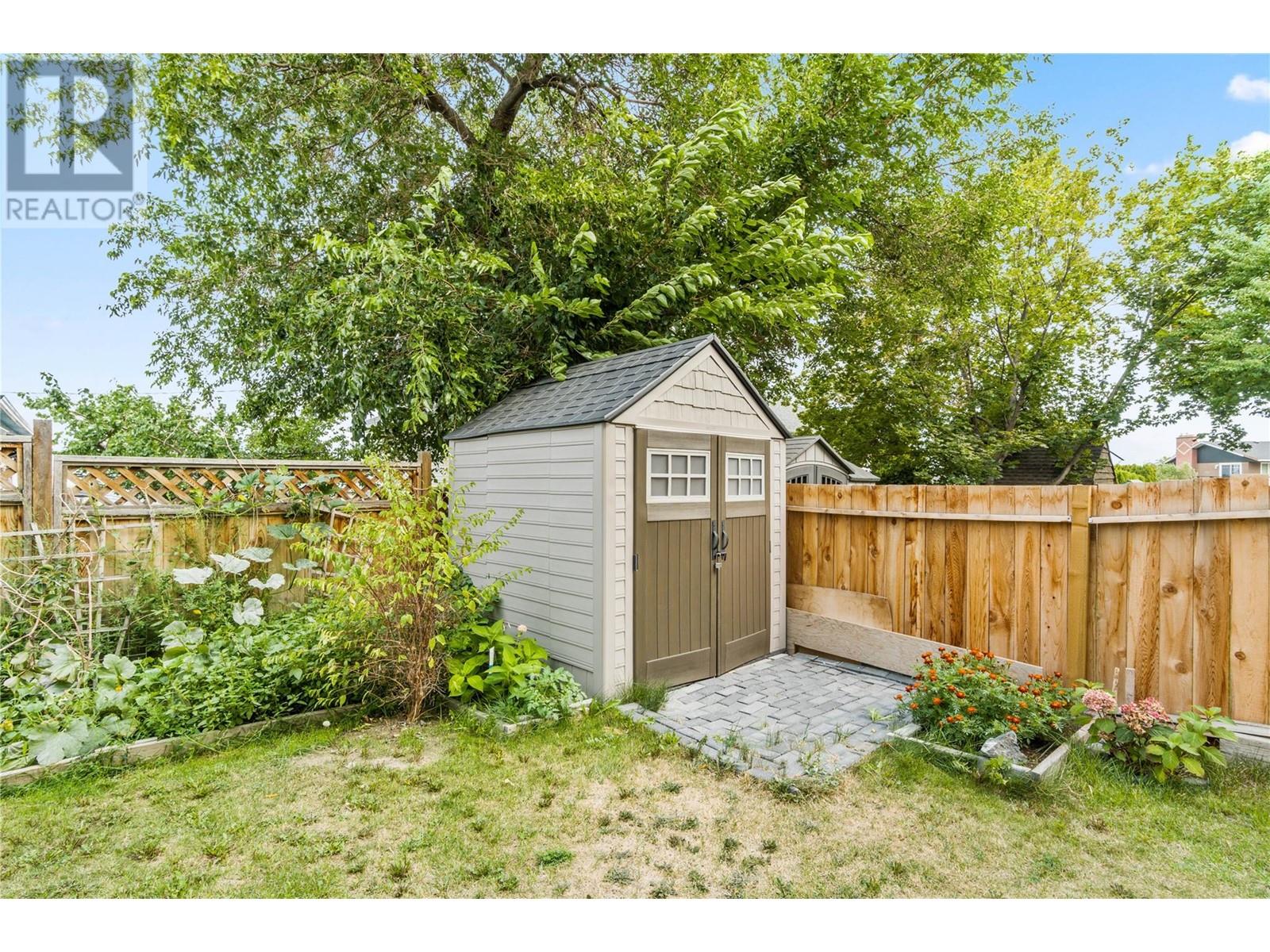 620 Hemlock Street, Kamloops, British Columbia  V2C 1C5 - Photo 33 - 10347443