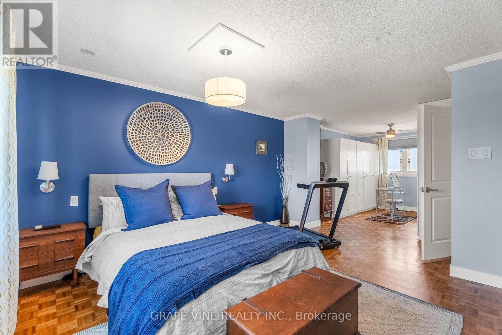 406 Woodfield Drive, Ottawa, Ontario  K2G 3W9 - Photo 24 - X12142966