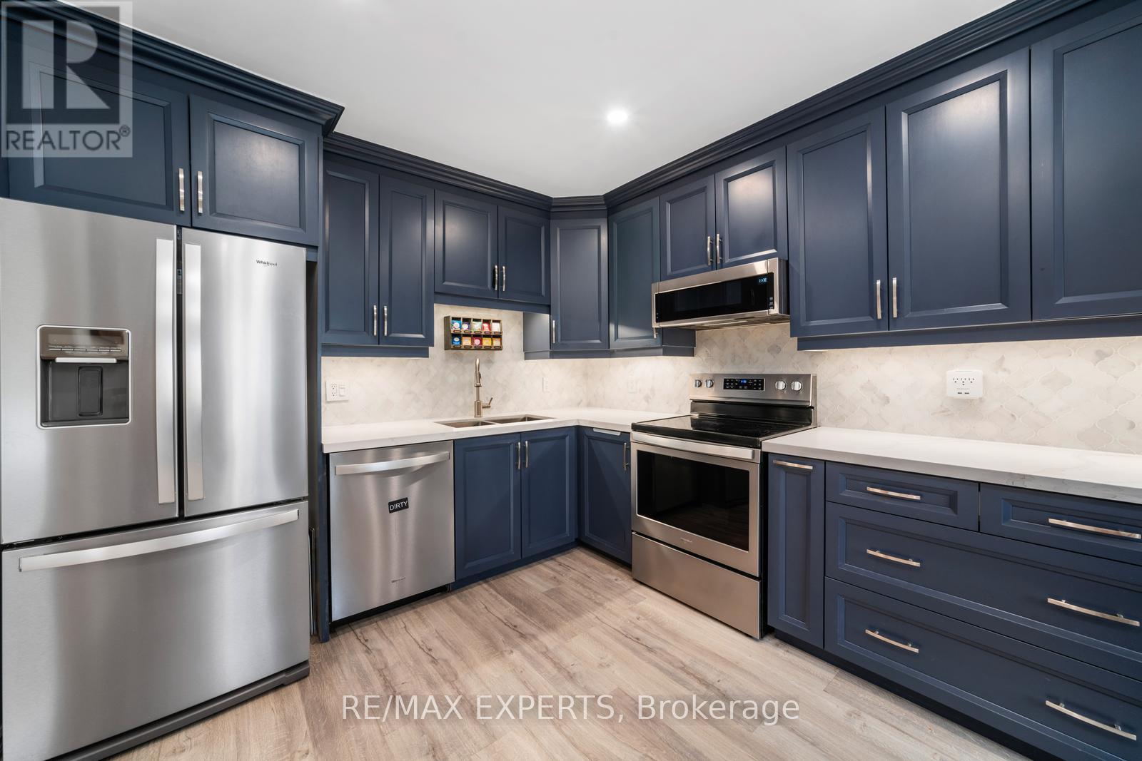 43 Harmony Circle, Bradford West Gwillimbury, Ontario  L3Z 2T9 - Photo 11 - N12141588