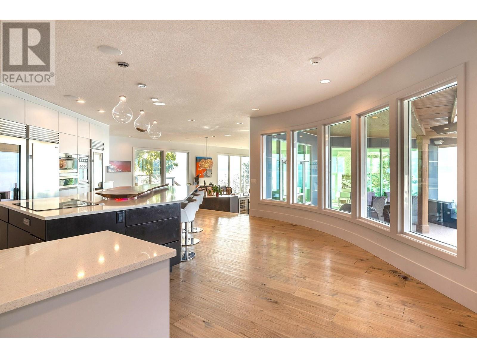 2100 Dewdney Road, Kelowna, British Columbia  V1V 2C3 - Photo 20 - 10347219