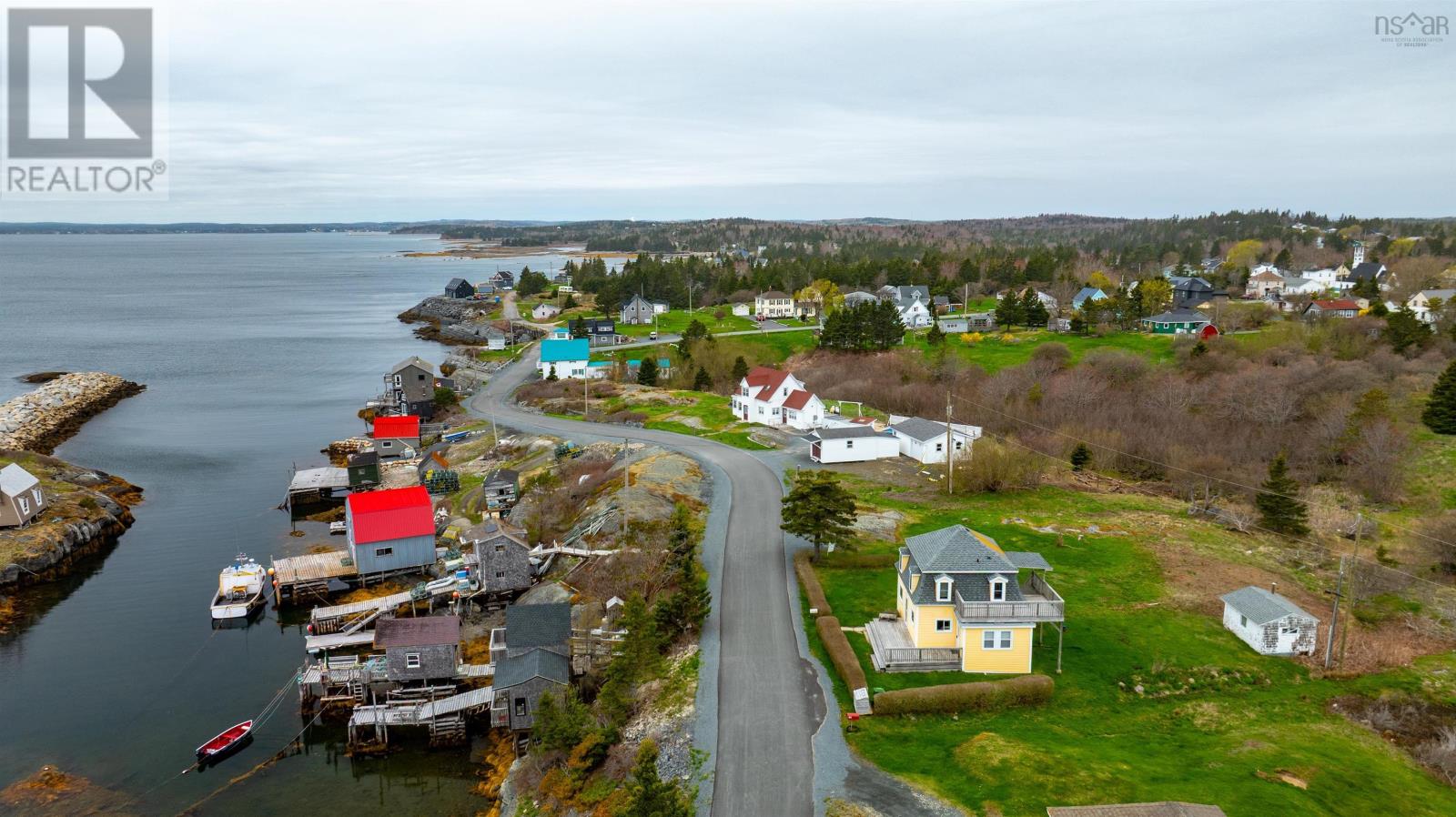 125 The Point Road, Blue Rocks, Nova Scotia  B0J 2C0 - Photo 1 - 202503678