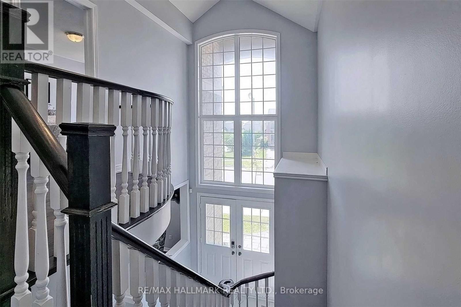 160 Tower Hill Road, Richmond Hill, Ontario  L4E 4M1 - Photo 10 - N12142956