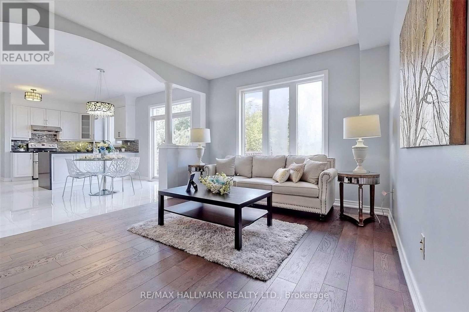 160 Tower Hill Road, Richmond Hill, Ontario  L4E 4M1 - Photo 4 - N12142956