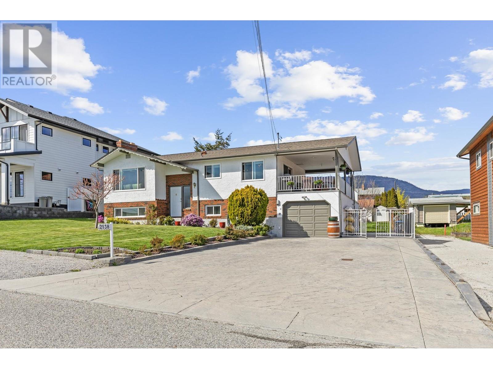 2138 Witt Road, West Kelowna, British Columbia