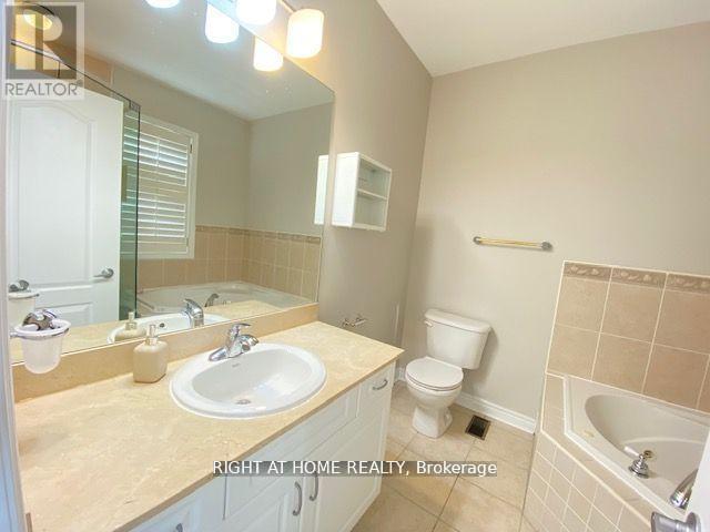 36 Michael Power Place, Toronto, Ontario  M9A 5G9 - Photo 13 - W12142954