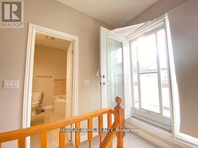36 Michael Power Place, Toronto, Ontario  M9A 5G9 - Photo 16 - W12142954