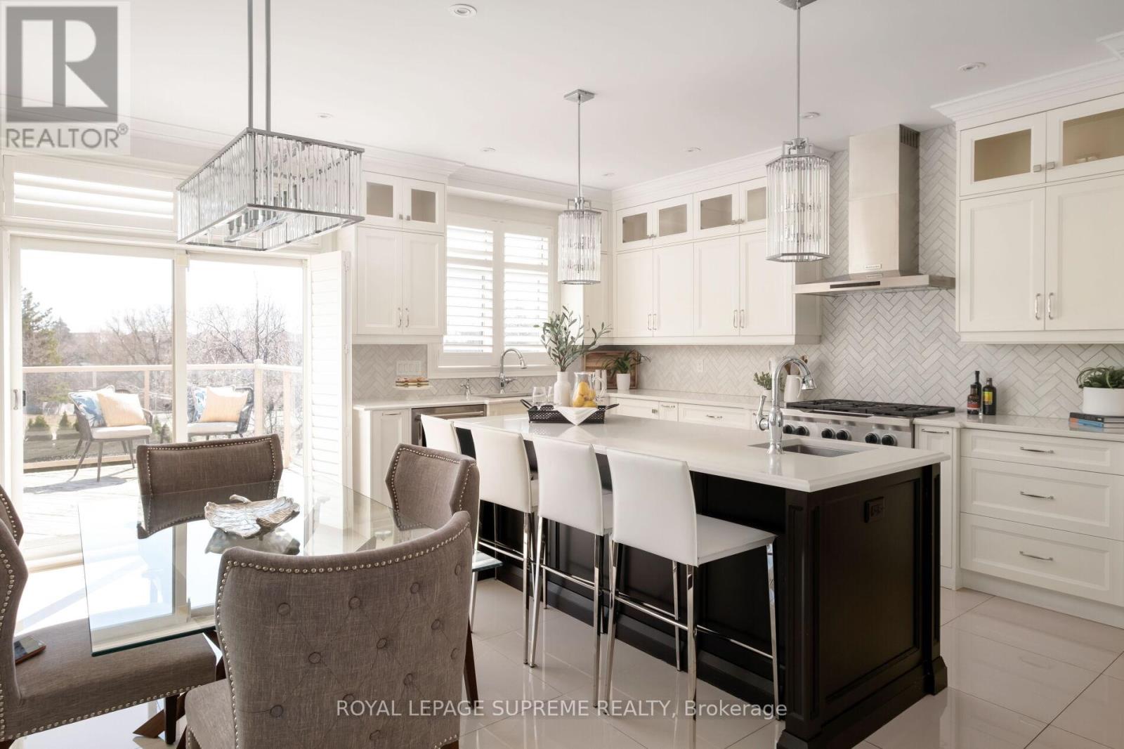 532 Amarone Court, Mississauga (Meadowvale Village), Ontario  L5W 0A7 - Photo 17 - W12142982
