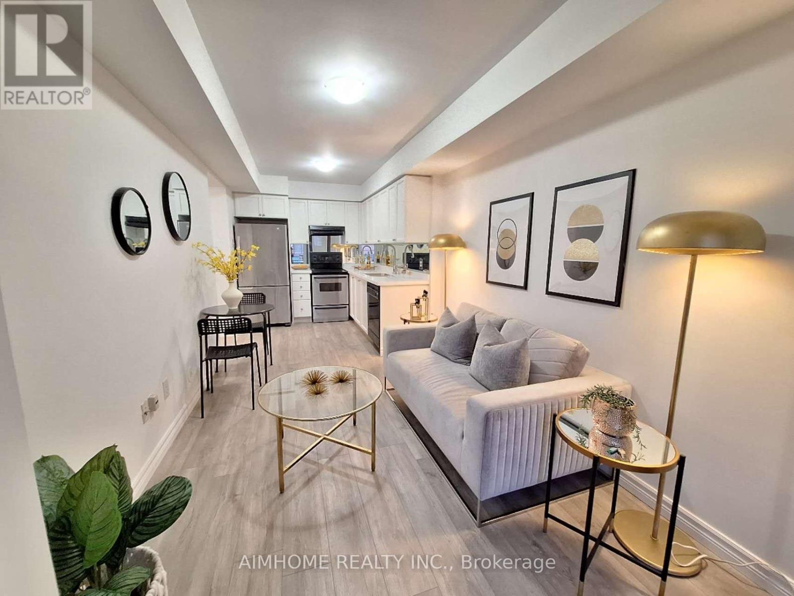 318 - 4975 Southampton Drive, Mississauga, Ontario  L5M 8E6 - Photo 4 - W12142984