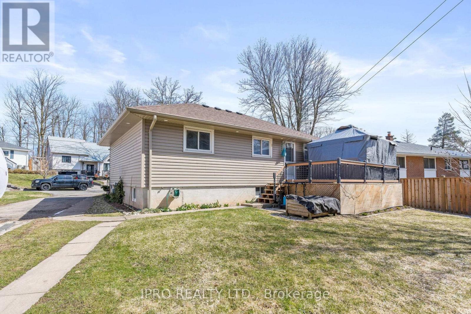 19 Dayfoot Drive, Halton Hills (Georgetown), Ontario  L7G 2K8 - Photo 24 - W12142991