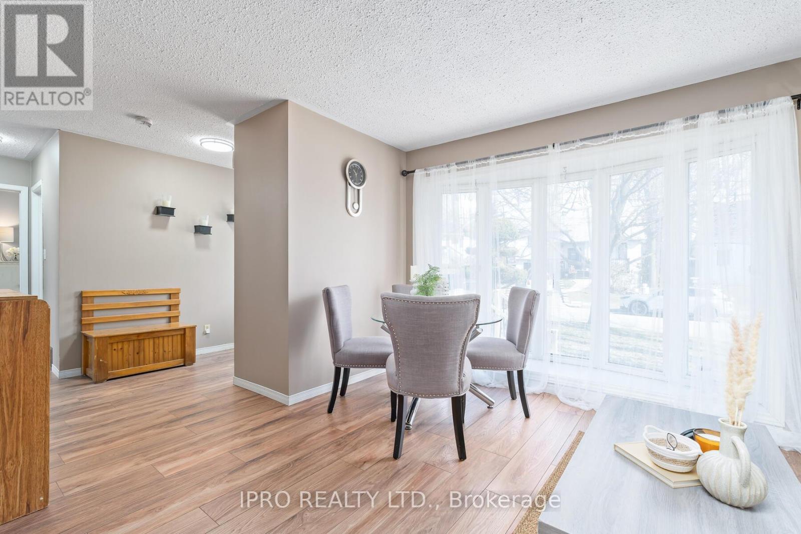 Property at 19 DAYFOOT DRIVE image 5