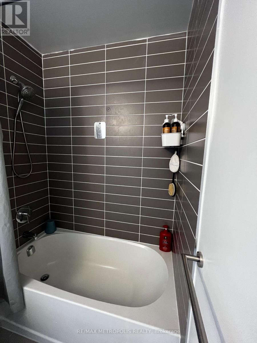 1814 - 292 Verdale Crossing, Markham, Ontario  L6G 0H6 - Photo 10 - N12140409