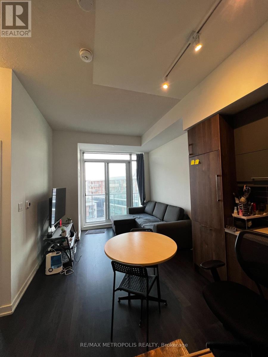 Property at 1814 - 292 VERDALE CROSSING image 2