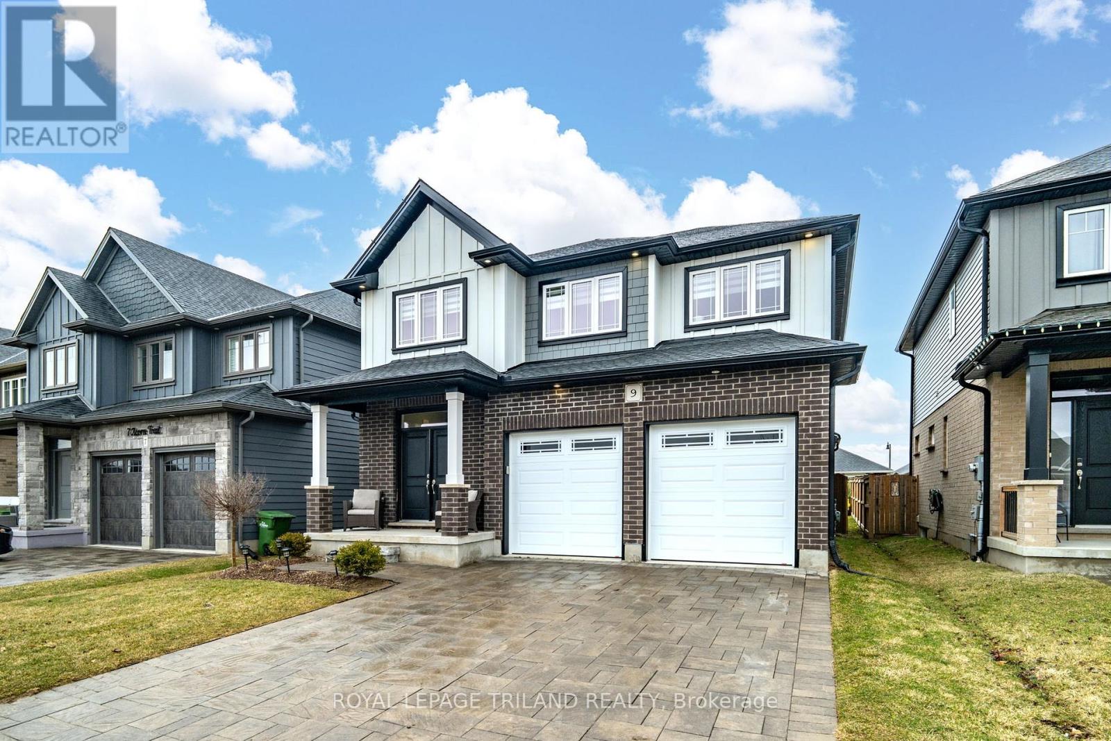 9 Acorn Trail