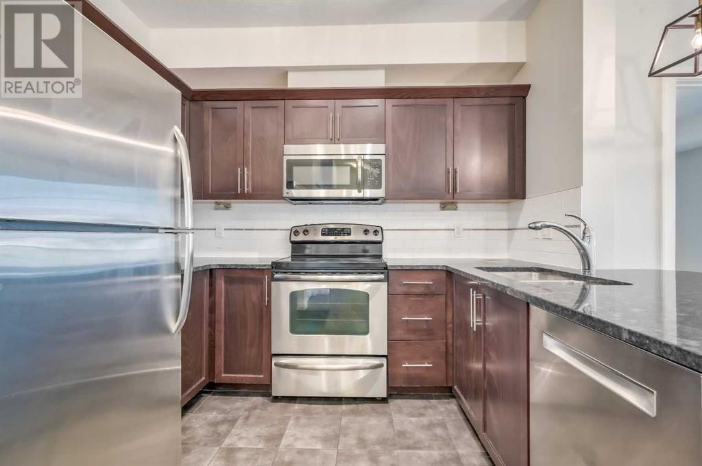 Property at 336, 20 Royal Oak Plaza NW image 5