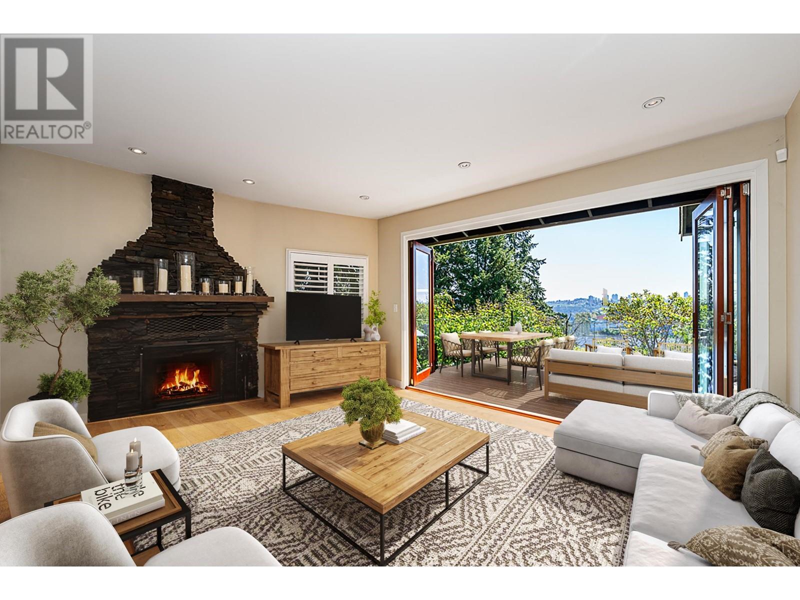 920 Adderley Street, North Vancouver, British Columbia  V7L 1T1 - Photo 1 - R3001755