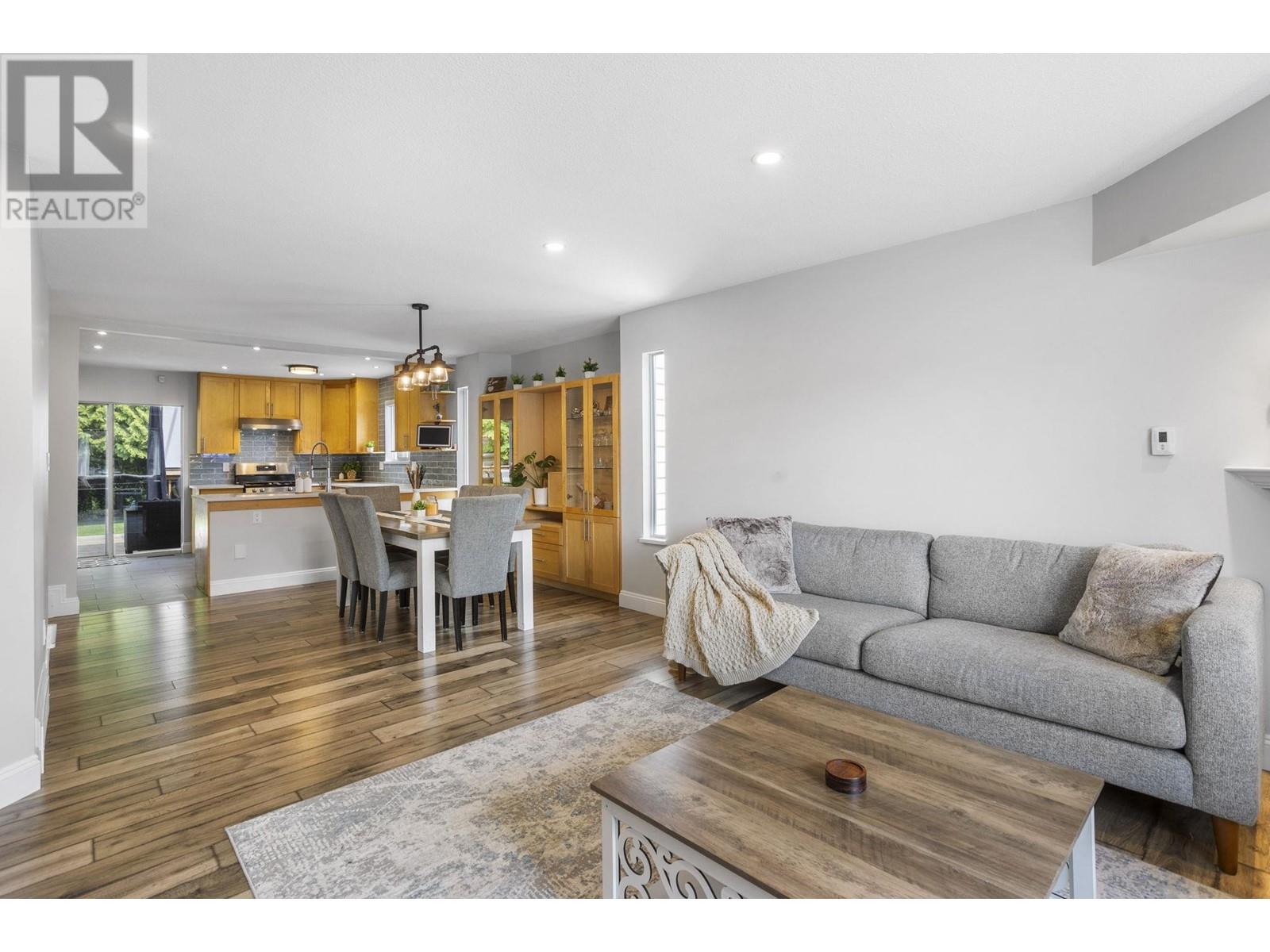 Property at 20147 HAMPTON STREET image 5