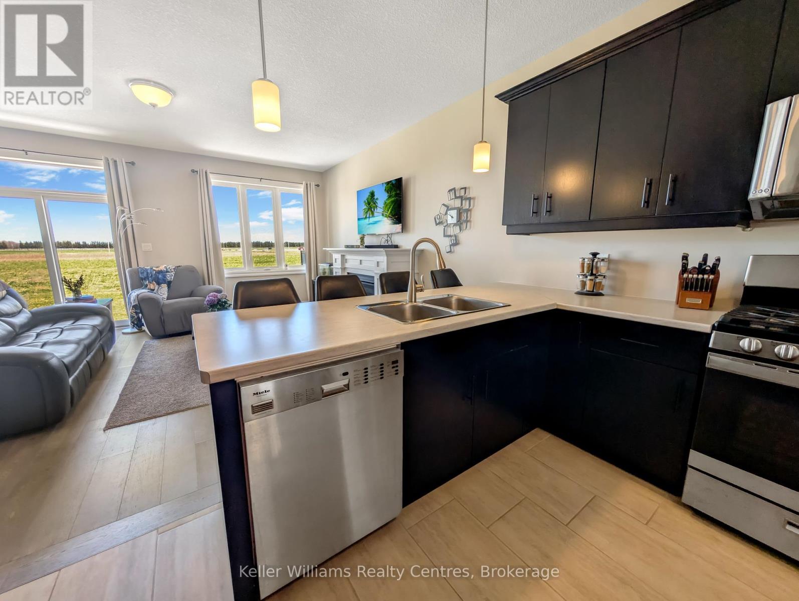 443 Mary Rose Avenue, Saugeen Shores, Ontario  N0H 2C3 - Photo 14 - X12142998