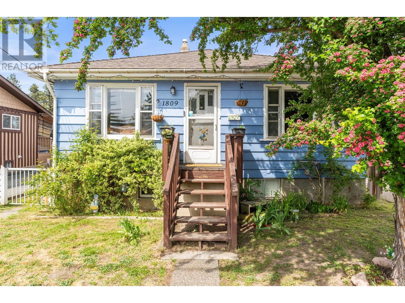 Property at 1809 46 Avenue image 2