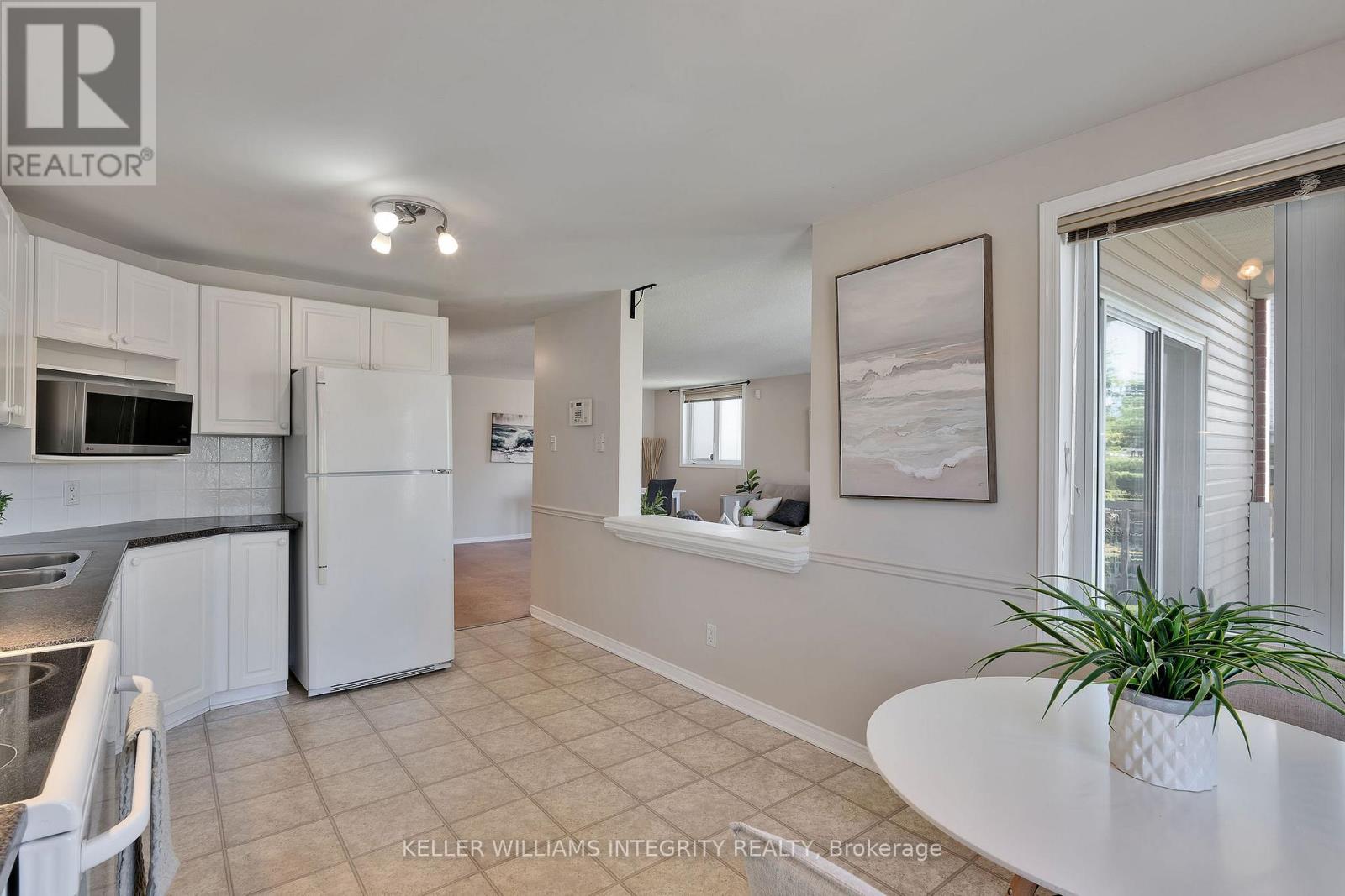 B - 10 Daybreak Street, Ottawa, Ontario  K2G 6T9 - Photo 21 - X12143010