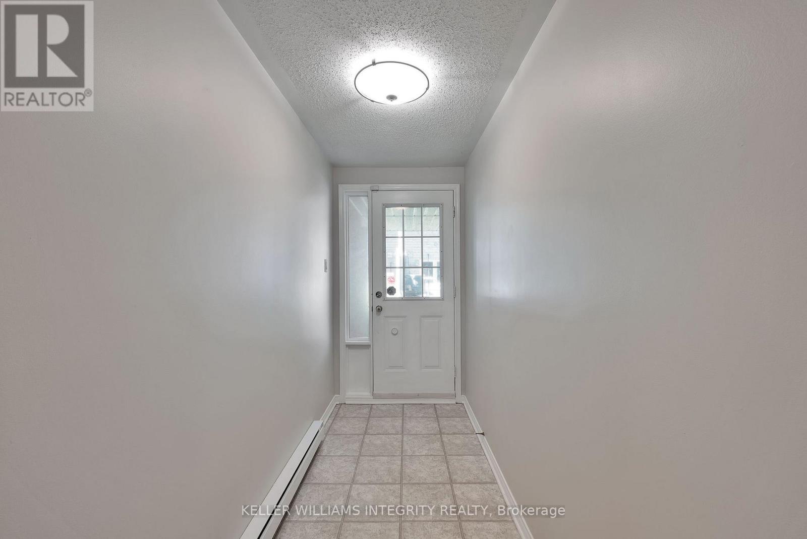 B - 10 Daybreak Street, Ottawa, Ontario  K2G 6T9 - Photo 4 - X12143010