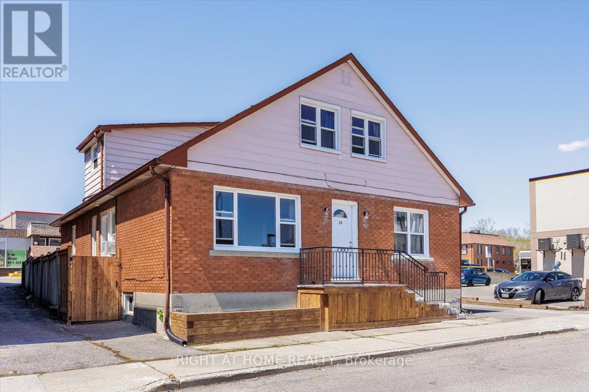 20 Drury Street, Bradford West Gwillimbury, Ontario  L3Z 1W9 - Photo 5 - N12143019