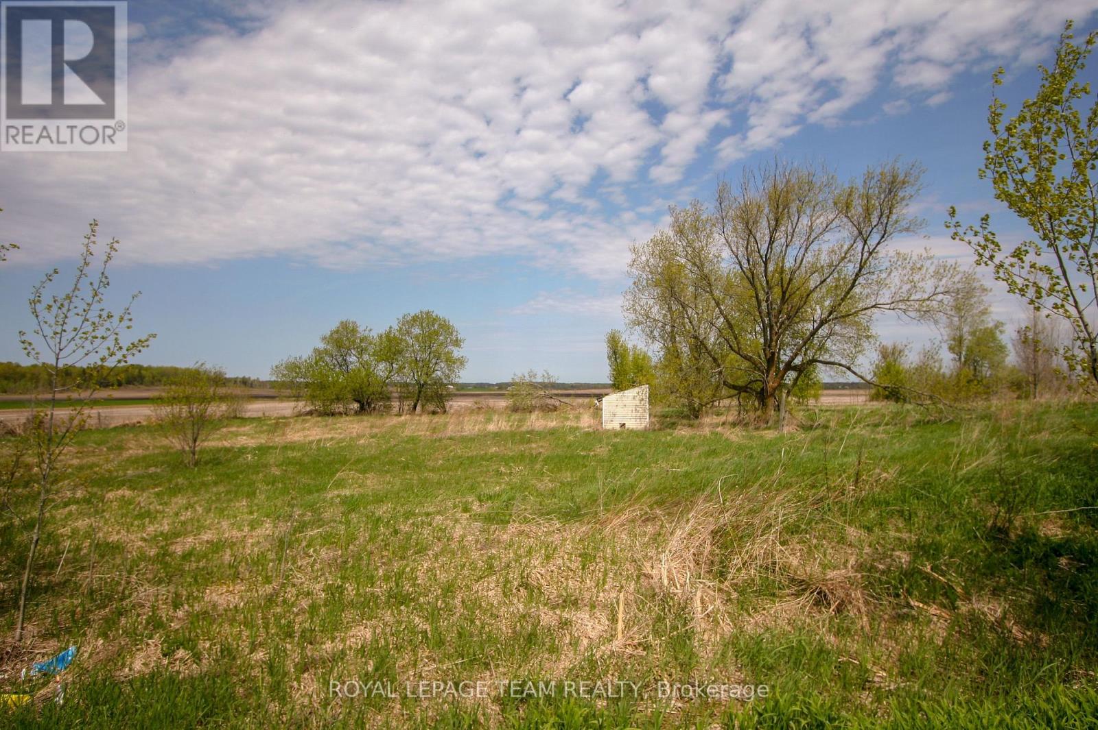 16225 RUSH CITY ROAD, North Stormont, Ontario
