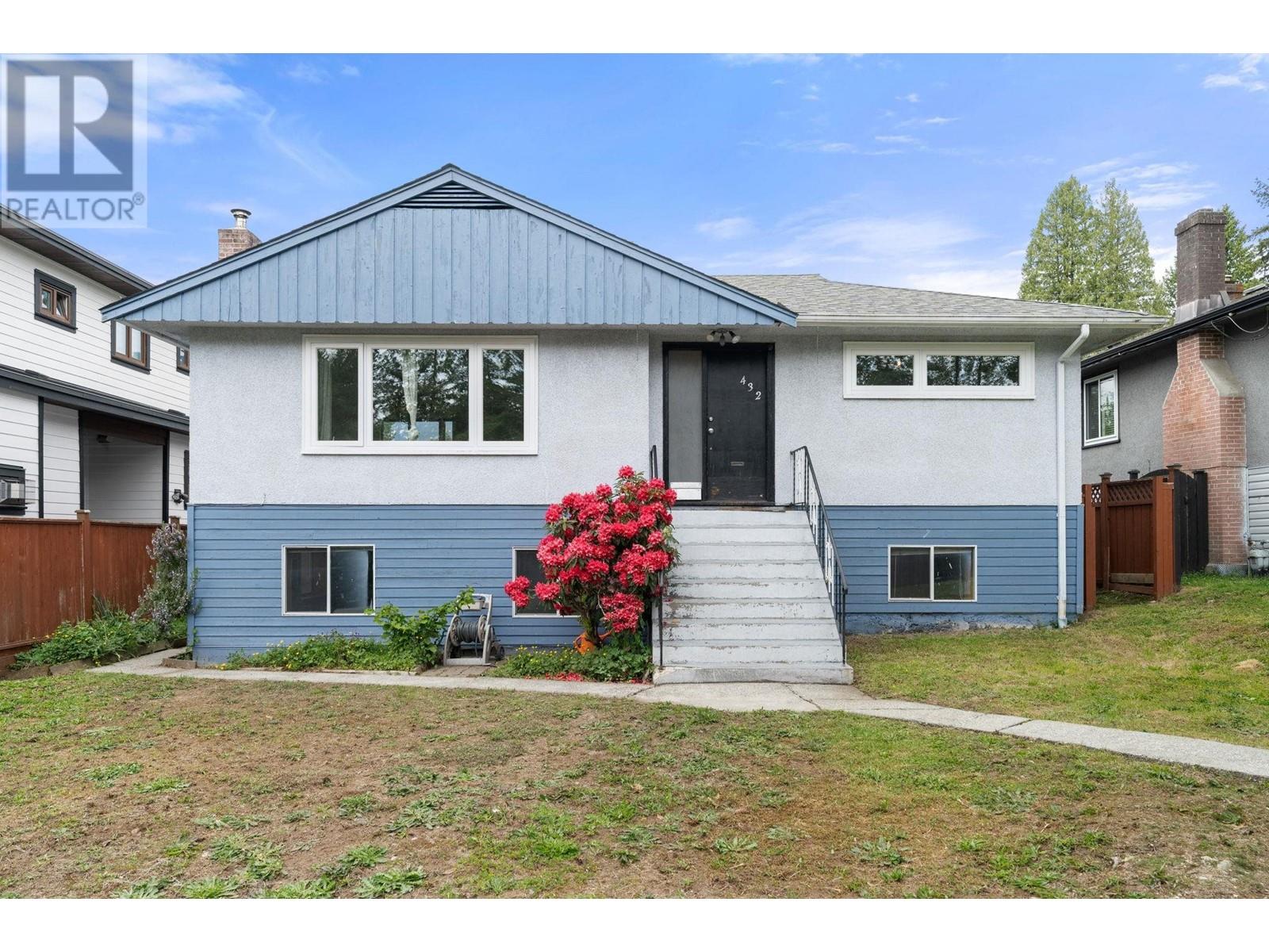 432 W 25TH STREET, North Vancouver, British Columbia