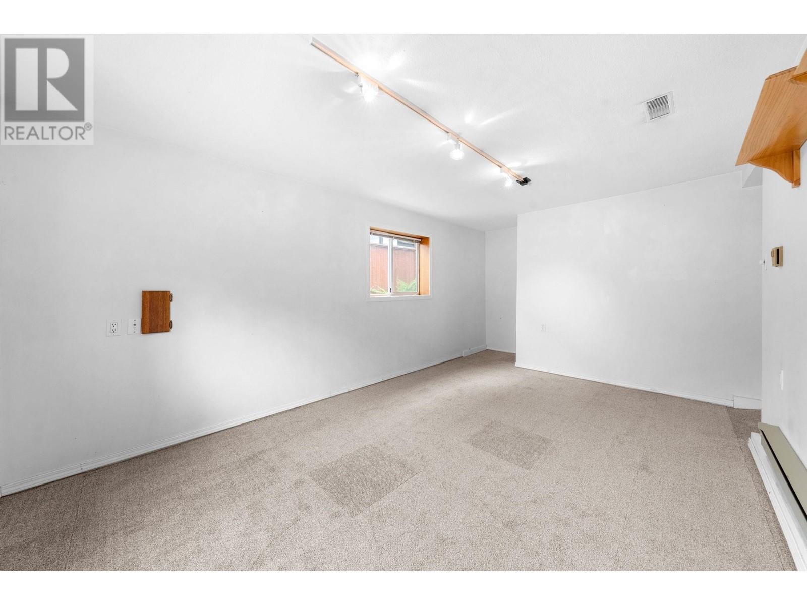 432 W 25th Street, North Vancouver, British Columbia  V7N 2G2 - Photo 19 - R3001520