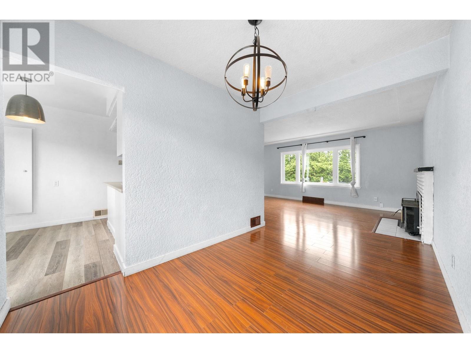432 W 25th Street, North Vancouver, British Columbia  V7N 2G2 - Photo 6 - R3001520
