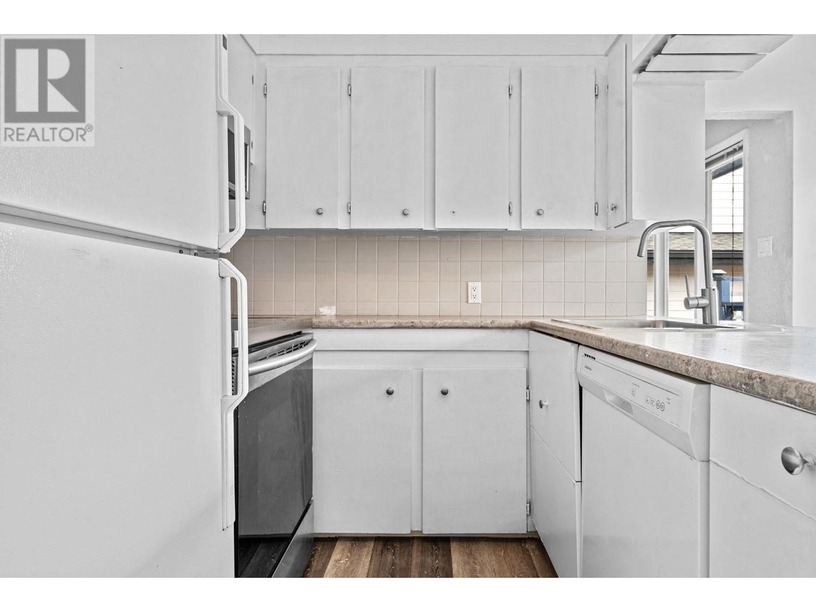 432 W 25th Street, North Vancouver, British Columbia  V7N 2G2 - Photo 15 - R3001520