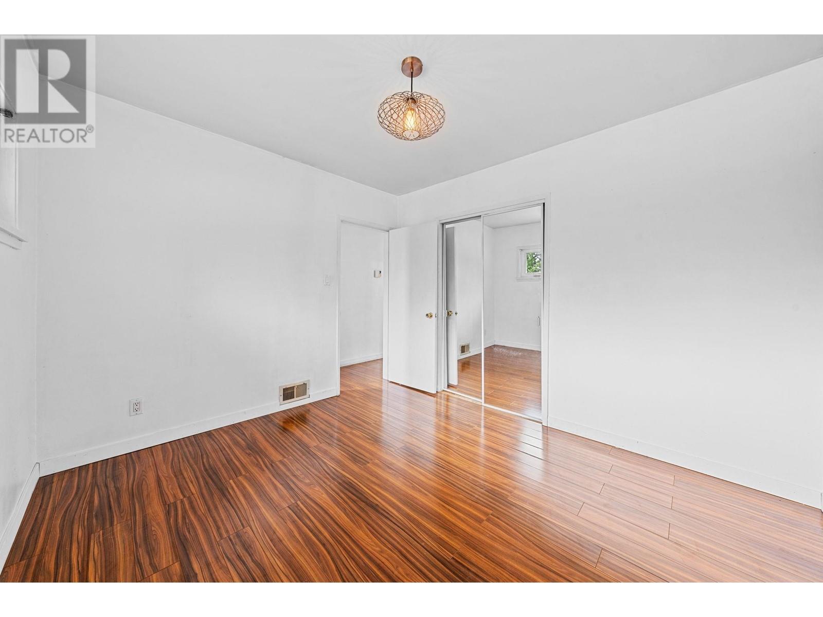 432 W 25th Street, North Vancouver, British Columbia  V7N 2G2 - Photo 25 - R3001520