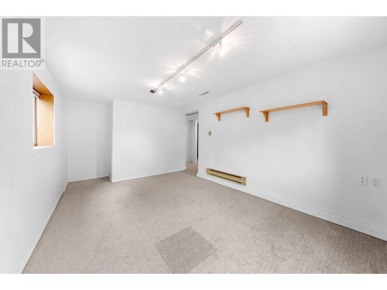 432 W 25th Street, North Vancouver, British Columbia  V7N 2G2 - Photo 18 - R3001520