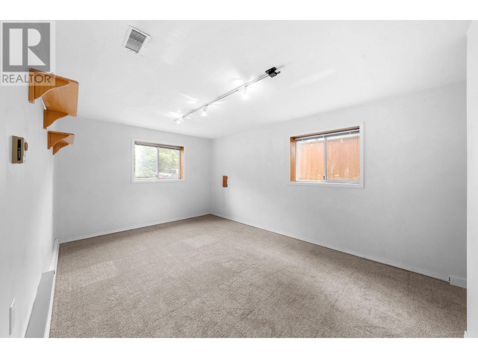 432 W 25th Street, North Vancouver, British Columbia  V7N 2G2 - Photo 16 - R3001520