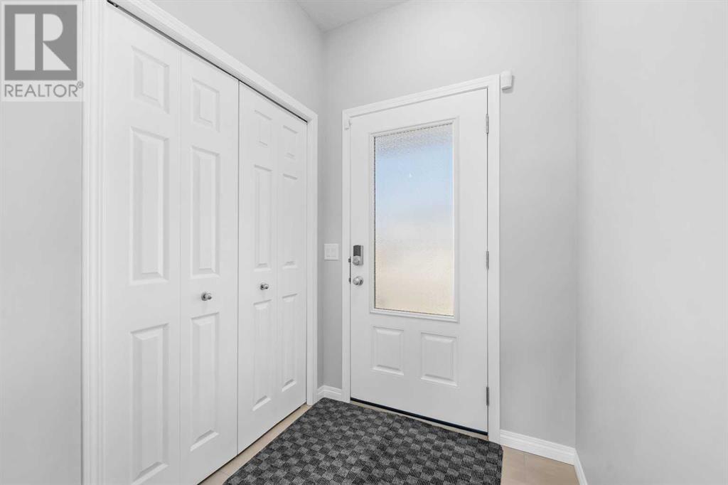 126 Carringvue Park Nw, Calgary, Alberta  T3P 1L1 - Photo 5 - A2219308