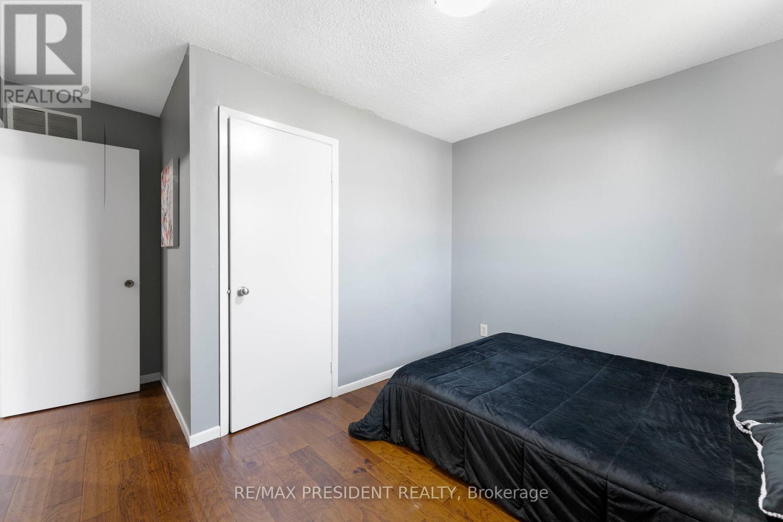 12 Summertime Court, Brampton, Ontario  L6Z 2B4 - Photo 18 - W12141432