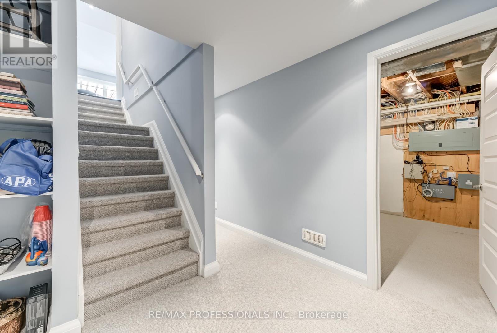 372 Silverthorne Avenue, Toronto (Keelesdale-Eglinton West), Ontario  M6M 3G9 - Photo 38 - W12143022
