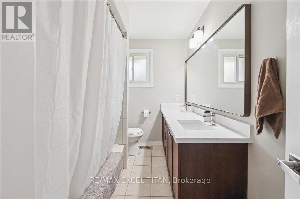 147 Coach Hill Drive, Kitchener, Ontario  N2E 1N7 - Photo 20 - X12143002