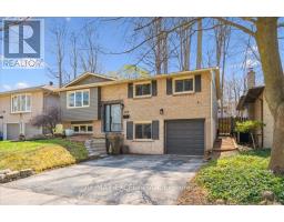 147 COACH HILL DRIVE, Kitchener, Ontario