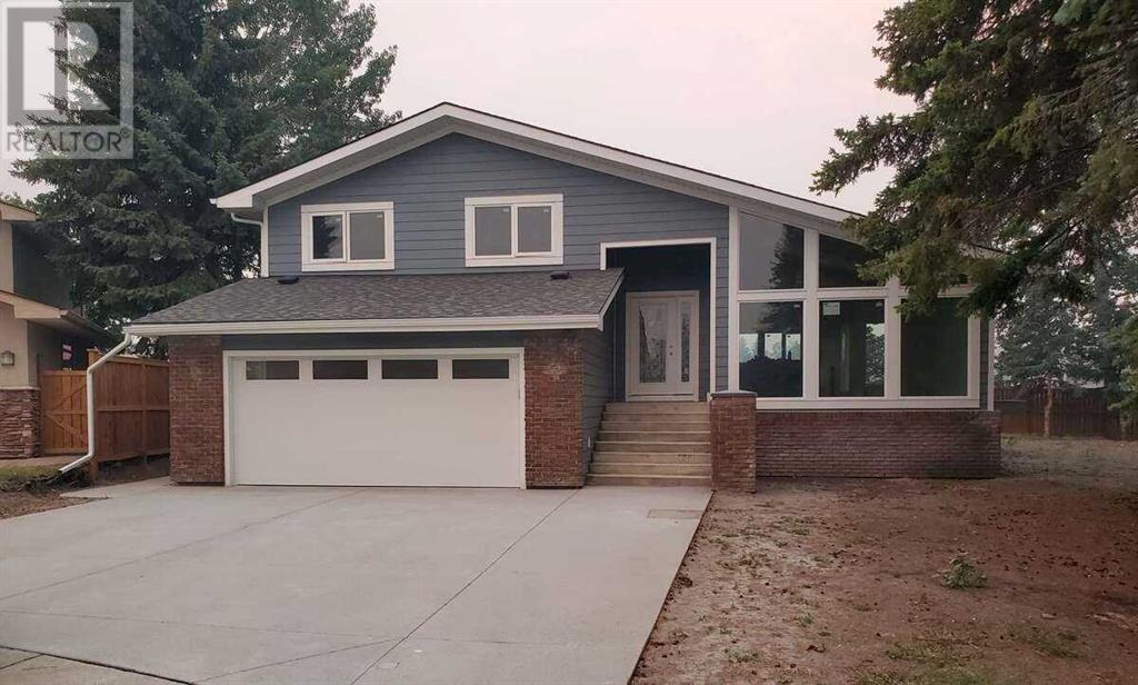 Property at 172 Oakchurch Place SW image 1