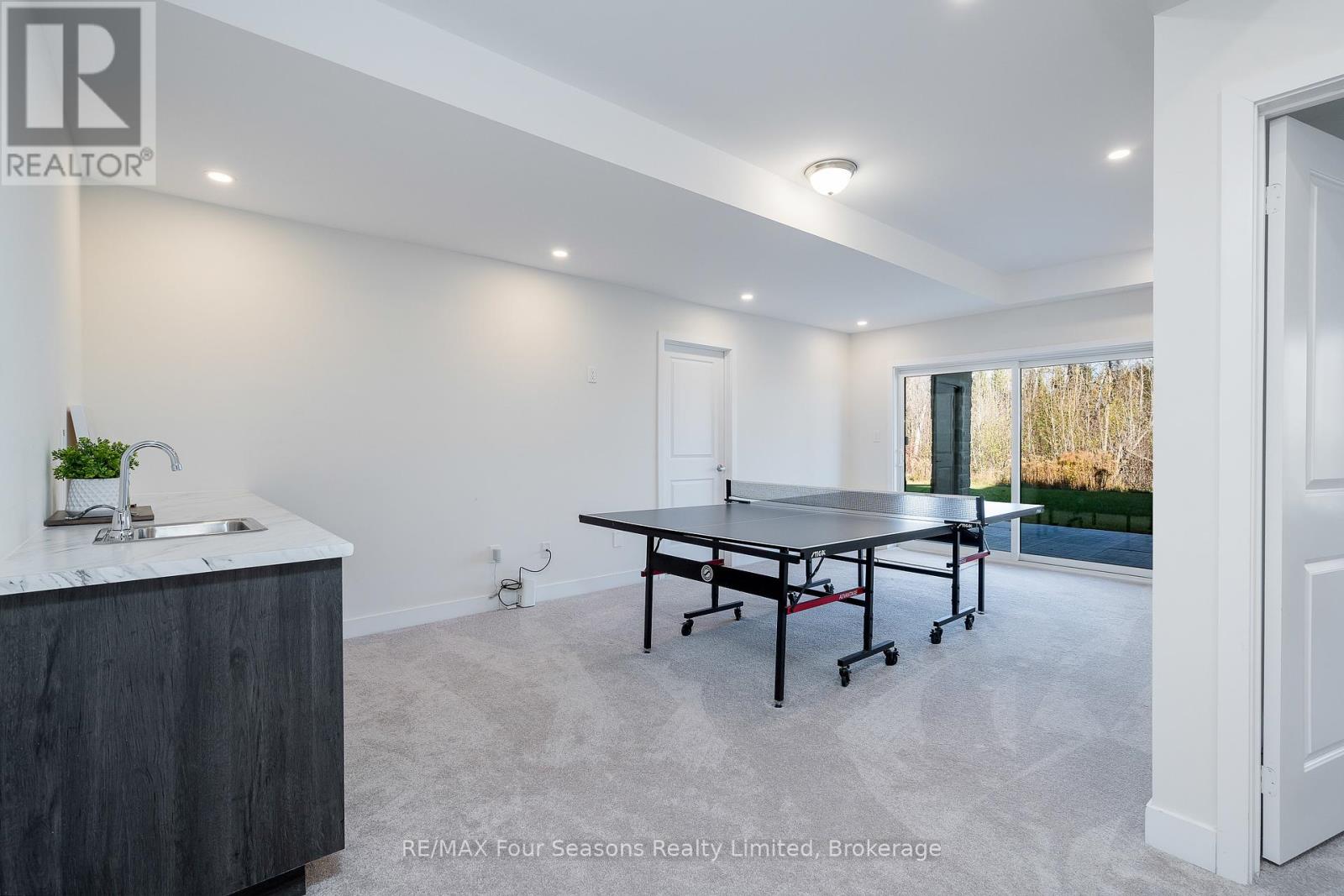 176 Springside Crescent, Blue Mountains, Ontario  L9Y 5L3 - Photo 39 - X12143055