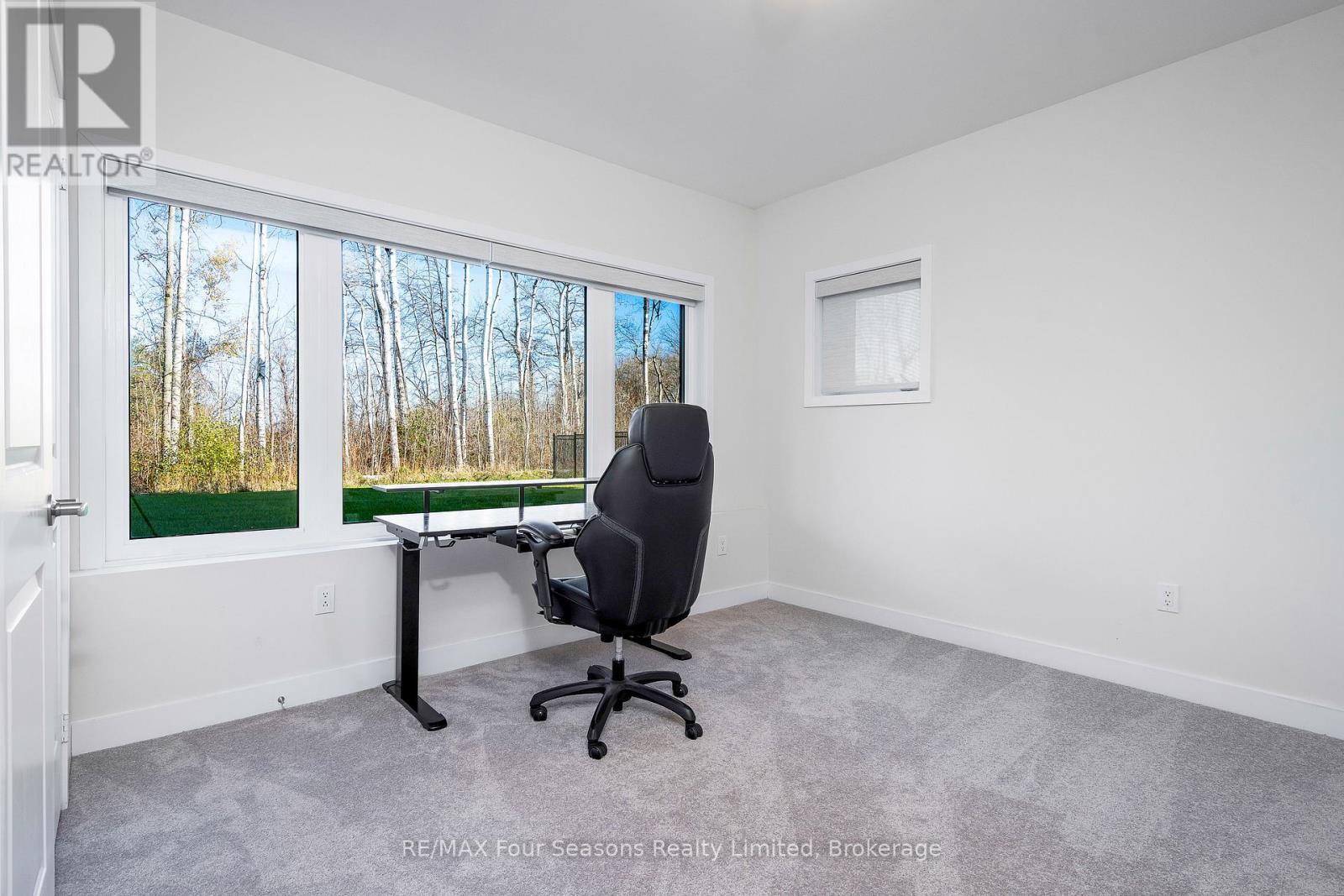 176 Springside Crescent, Blue Mountains, Ontario  L9Y 5L3 - Photo 41 - X12143055